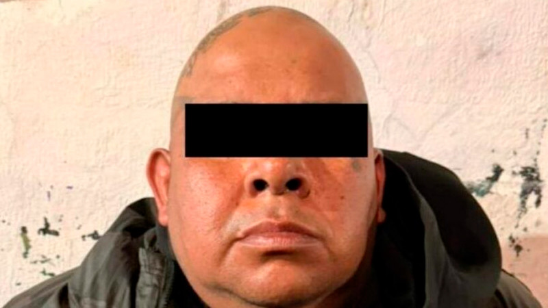 Capturan a presunto miembro de grupo criminal de Edomex; le decomisan arma abastecida 