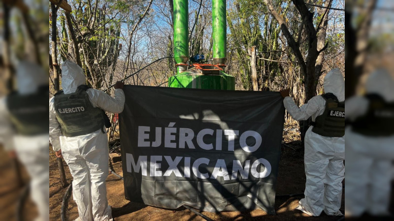Michoacán: Ejército irrumpe en Turicato y Nocupétaro y decomisa 335 kilos de estupefaciente y un mega laboratorio