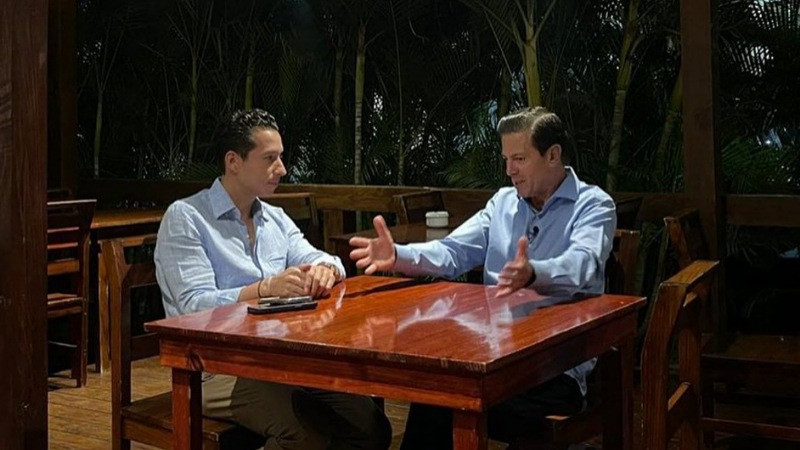 Enrique Peña Nieto regresa a México; visita a su familia 