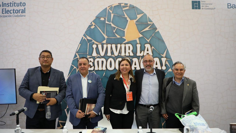 Reflexionan especialistas sobre los retos de repensar la ciudadanía en el contexto democrático actual 