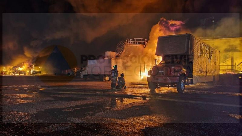 Voraz incendio se registra en el parque industrial Balvanera de Corregidora, Querétaro 
