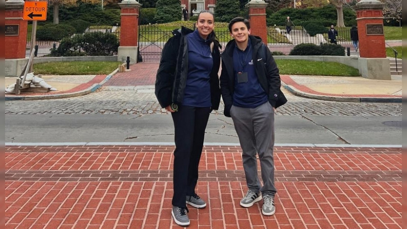 Fortalecen estudiantes de la UP Santa Rosa conocimientos en el Hospital Johns Hopkins 