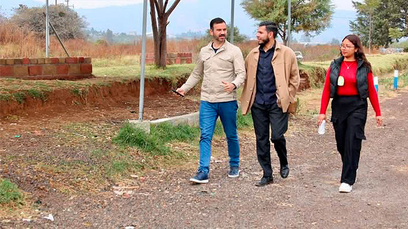  Yankel Benítez anuncia rehabilitación de canchas en la tenencia de Tacícuaro de Morelia, Michoacán 