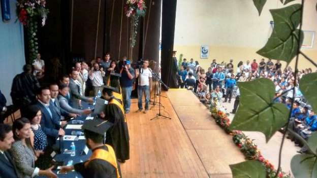 Egresan 207 profesionistas del Tecnológico de Uruapan - Foto 1 