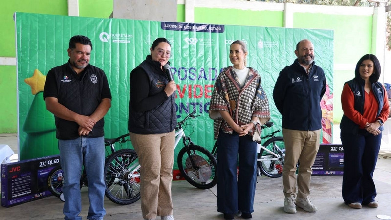 Encabeza Car Herrera posada navideña en San Joaquín,Querétaro 