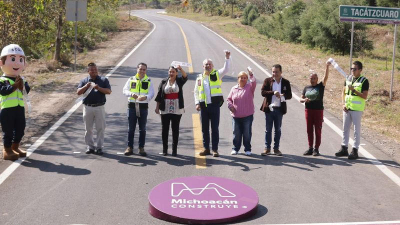 Más de 10 mil habitantes beneficiados con nueva carretera Tingüindín–Tacátzcuaro: Bedolla 