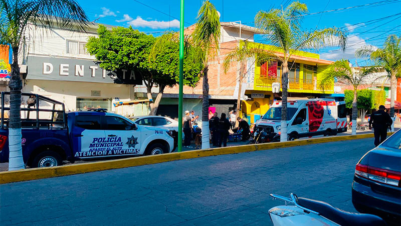 Ataque armado en Apaseo el Alto, Guanajuato, deja dos jóvenes lesionados en la calle Juárez 