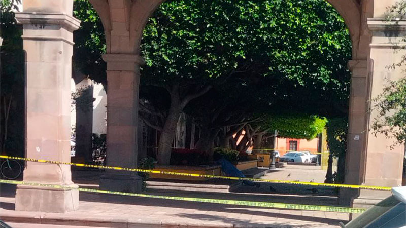 Pierde la vida mujer afuera del templo de Santa Rosa de Viterbo en el municipio de Querétaro 