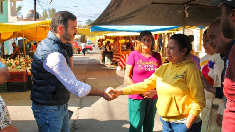 Invita Yankel Benítez a consumir en mercados locales de Morelia 