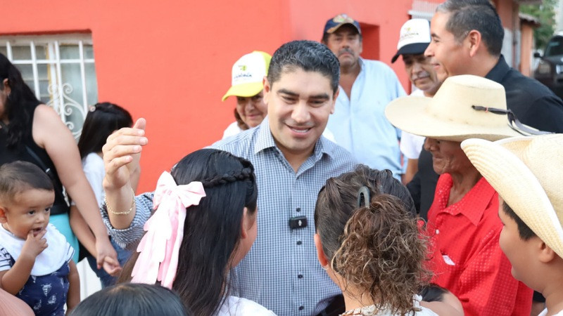 Inaugura Pablo Varona la rehabilitación del tramo carretero que da acceso a la tenencia de Turitzio  