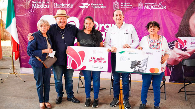 Semigrante entrega 200 tarjetas Orgullo Migrante y 20 visas del programa Reencuentro Familiar 