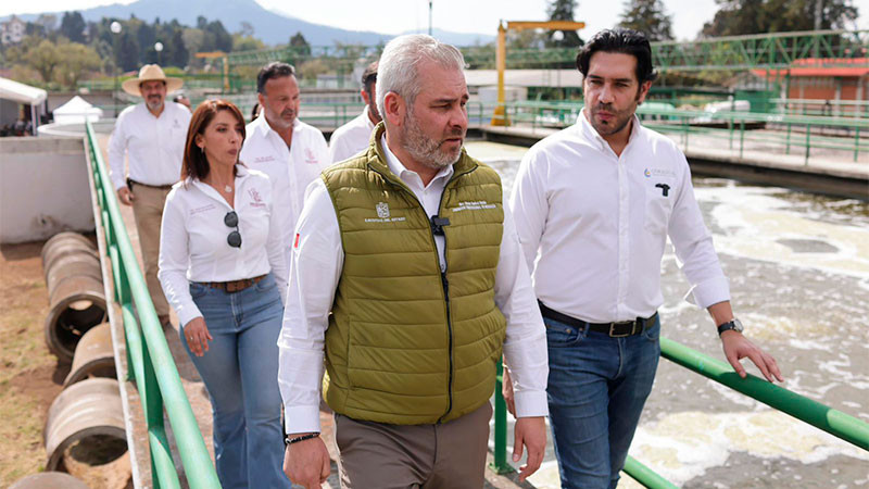 Arrancan Bedolla y Conagua rehabilitación de 3 plantas tratadoras para sanear el lago de Pátzcuaro 