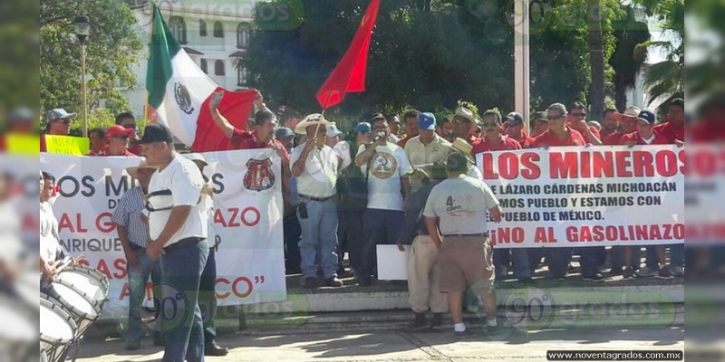 Michoacanos se manifiestan contra gasolinazo - Foto 0 
