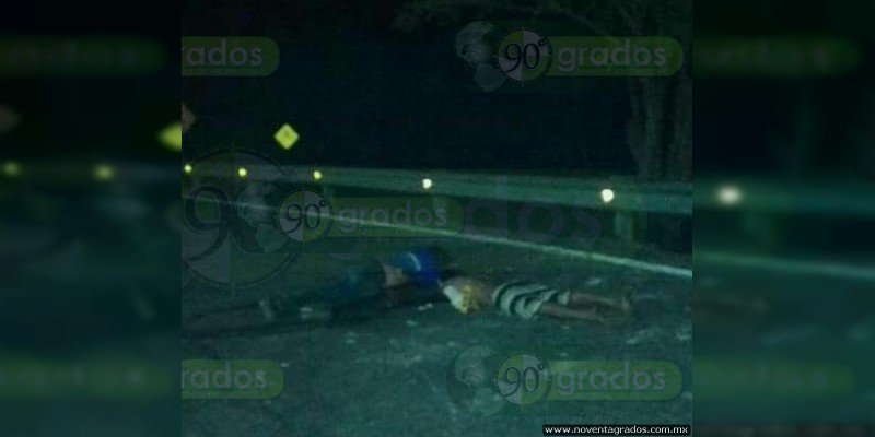 Abandonan dos cadáveres sobre boulevard a Ixtapa, en Zihuatanejo 