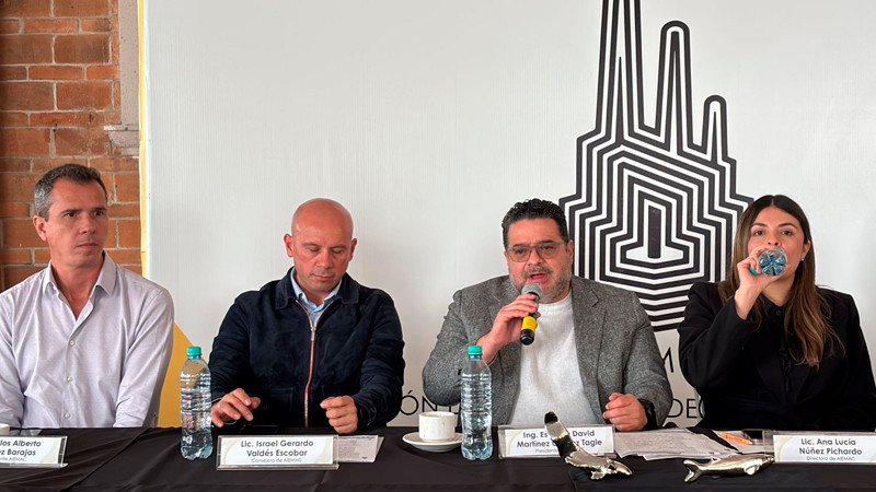 Industriales de Michoacán presentarán contra propuestas sobre reducción a jornada laboral 