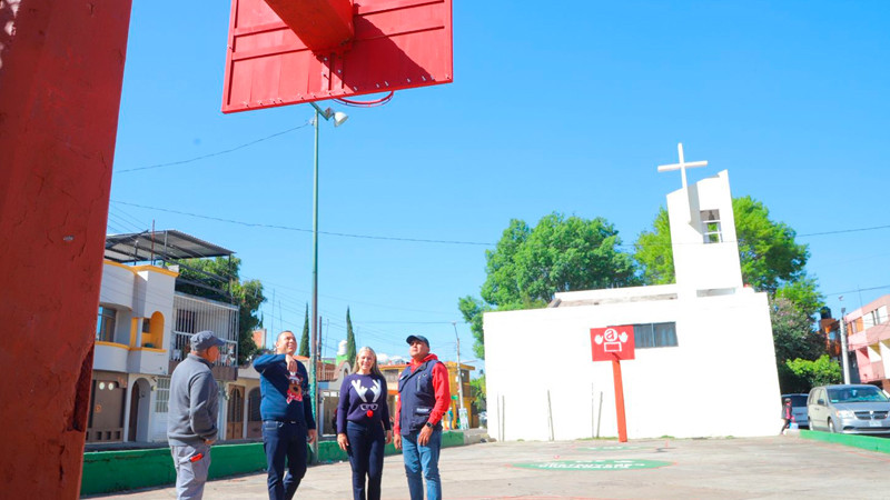 Barragán rescata una canchita más en Morelia; ahora en Infonavit Camelinas 