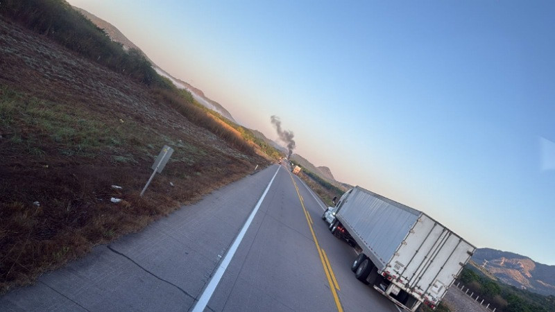 Escuinapa vive otra jornada de violencia; enfrentamientos y bloqueos estremecen Sinaloa  