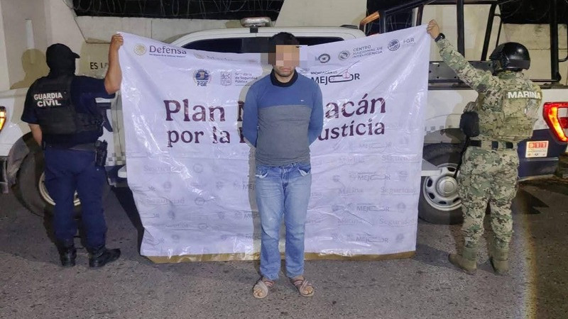  Detienen en LC, Michoacán a sujeto en posesión de un arma de fuego 