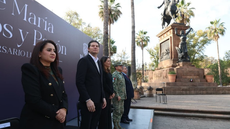 Rinden autoridades municipales homenaje a don José María Morelos 