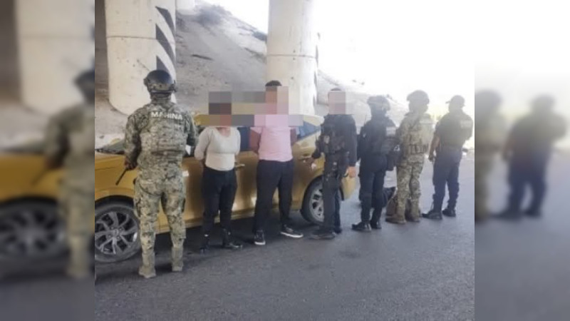 Marina desmantela red criminal con armas, estupefaciente y equipo táctico en operativos en Michoacán 