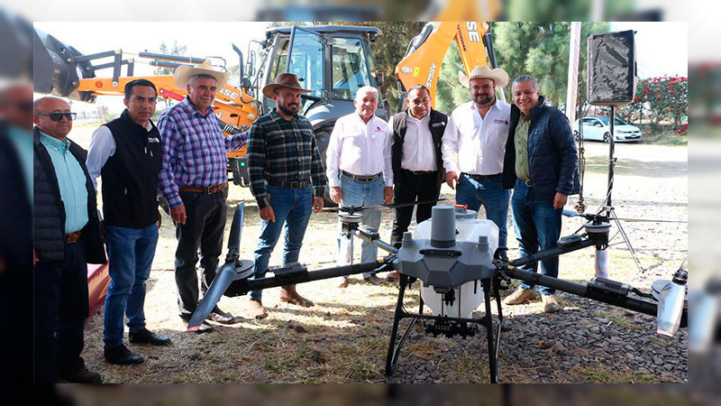 Se fortalece Centro de Fomento Ganadero con inversión de 10 mdp en maquinaria 