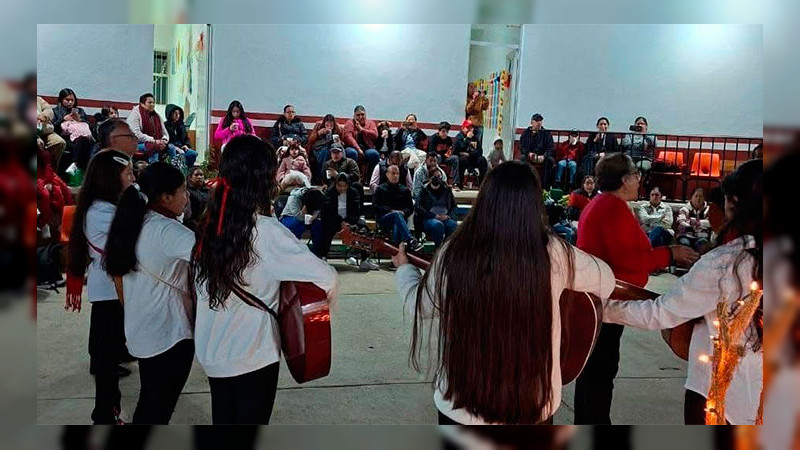 Villa Morelos vive con éxito las fiestas decembrinas, se realiza posada en la Casa de la Cultura 