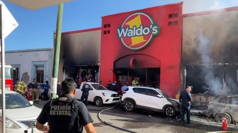 Siete detenidos y 25 órdenes de aprehensión por explosión en Waldo’s de Hermosillo 