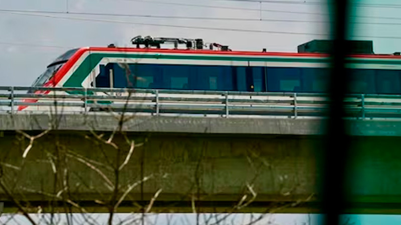 México firma contrato por mil millones de dólares con fabricante francés de trenes 