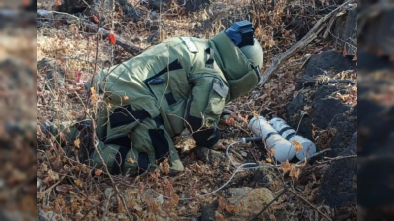 Frustran bombazos en Tierra Caliente: Desactivan 12 explosivos y desmantelan campamento criminal en Buenavista, Michoacán 