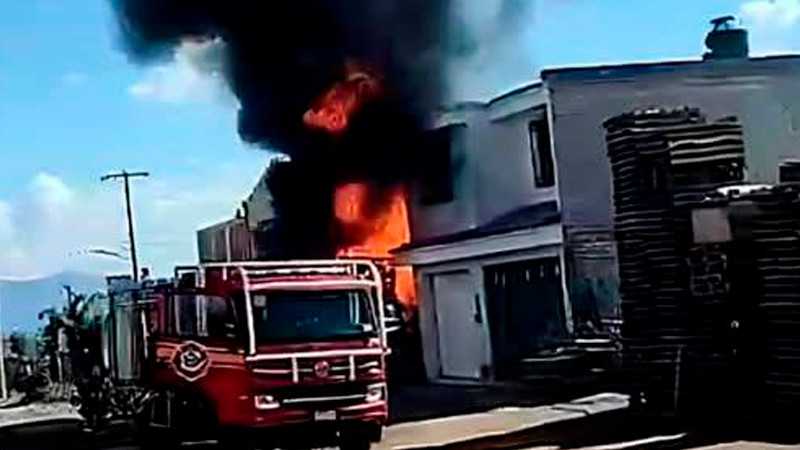 Se incendia maderería al poniente de Morelia, Michoacán 