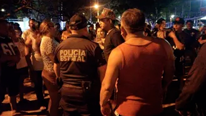 Detienen a hombre en Yucatán por hacer fraude con canastas navideñas; víctimas querían lincharlo 