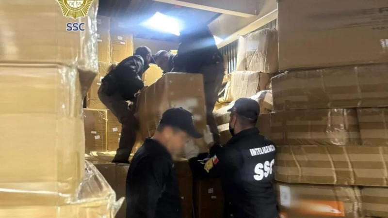 Revientan bodegas de asaltantes de autopistas: recuperan en CDMX y Edomex más de 13 mil artículos robados a tráileres en Michoacán 