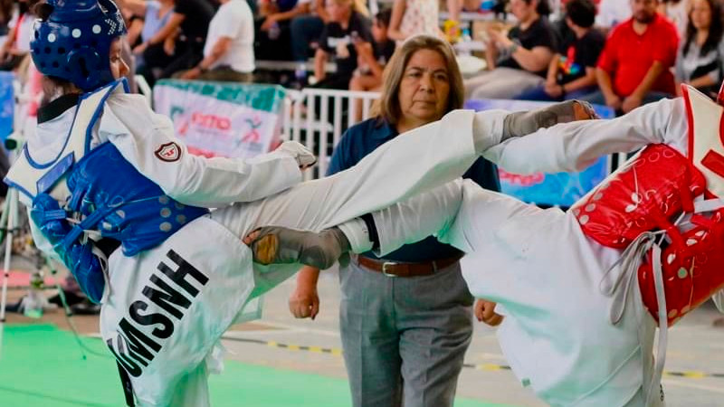 Taekwondoínes nicolaitas de talla mundial; estudiantes de la UMSNH compiten a nivel internacional 