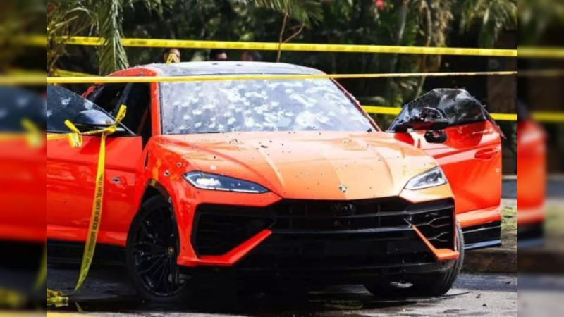 Comando que emboscó a empresario en su Lamborghini en Guadalajara actuó durante 20 minutos, cerró calles y ni un policía apareció; atacantes se grabaron, escoltas lo abandonaron 