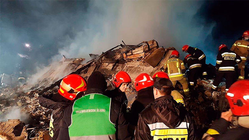Incendio en bar de estación de esquí en Suiza, deja alrededor de 40 personas fallecidas y un centenar de heridos  