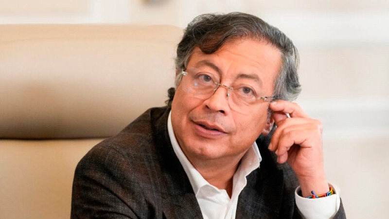 Afirma Gustavo Petro que EU bombardeó embarcaciones frente a costas de Oaxaca  