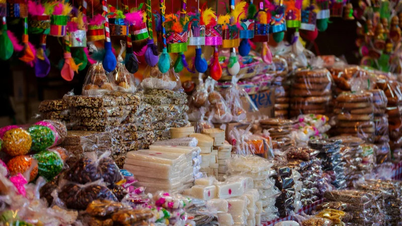 Comerciantes de Morelia No Alcanzan Meta de Ventas en 2025; Factores Sociales y Remesas Frenan Crecimiento 