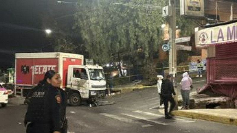 Dos motociclistas mueren en distintos accidentes viales en la Ciudad de México 