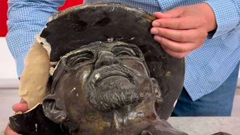 PRI Michoacán: Memo Valencia Expone Busto de Hipólito Mora y Denuncia  