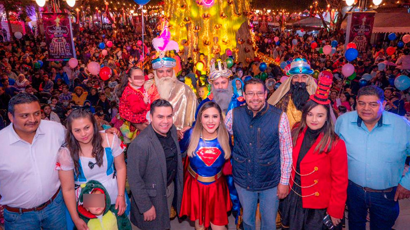 Dayana Pérez Mendoza fortalece la ilusión de la niñez con la Caravana de Reyes Magos en Salvador Escalante 