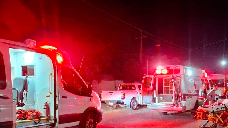 Accidente de moto en Huetamo, Michoacán, deja tres heridos, entre ellos un infante  