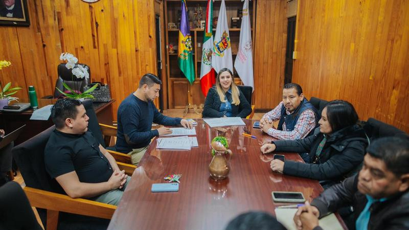 Dayana Pérez Mendoza impulsa la planeación estratégica en beneficio de Salvador Escalante 