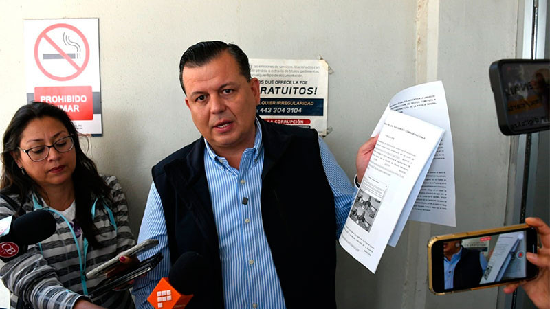 Denuncia penalmente Memo Valencia a Leonel Godoy 