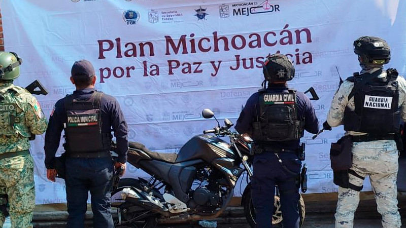 La Guardia Civil  recupera en un día 12 vehículos robados en ocho municipios de Michoacán; hay dos detenidos  
