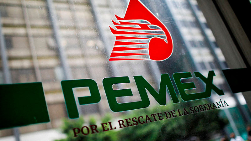 Calificadores mejoraron evaluación de Pemex por manejo "creativo " de la deuda: Sheinbaum 