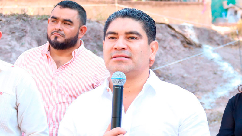 Motociclistas en Huetamo deberán usar casco obligatoriamente ante alza en accidentes viales: Pablo Varona 