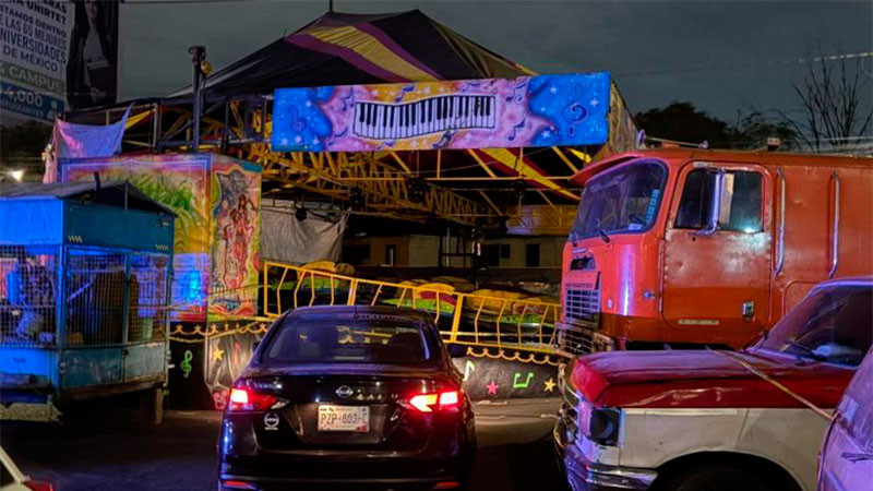 Accidente en juego mecánico en feria de la CDMX deja un hombre sin vida y un menor herido de gravedad 