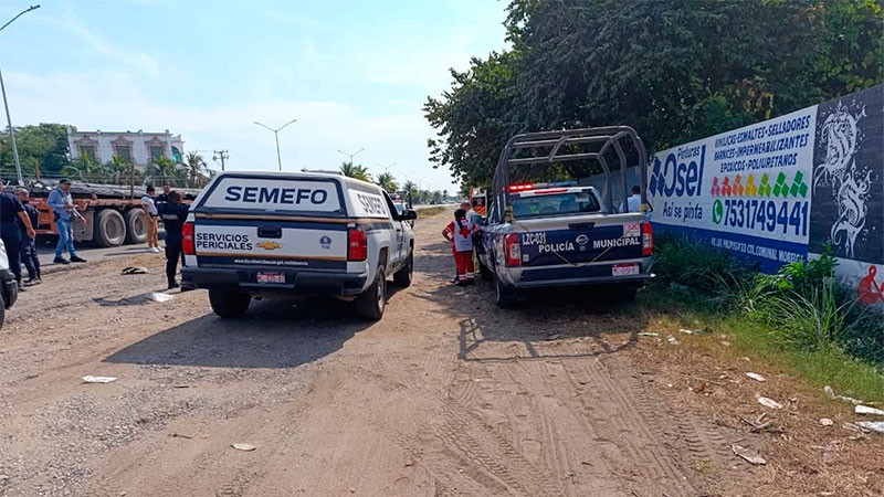 Localizan cuerpo sin vida de un hombre en la carretera La Mira-La Orilla de Lázaro Cárdenas, Michoacán  