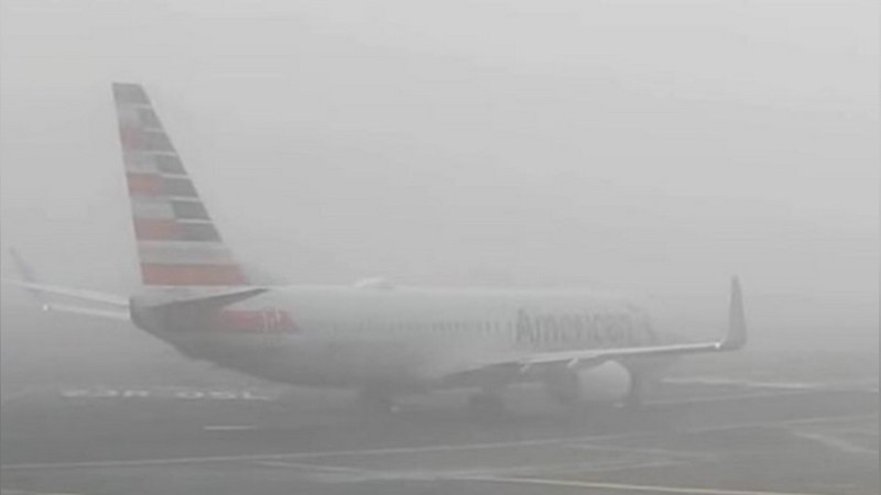 Suspenden aterrizajes y despegues en el AICM por presencia de neblina 
