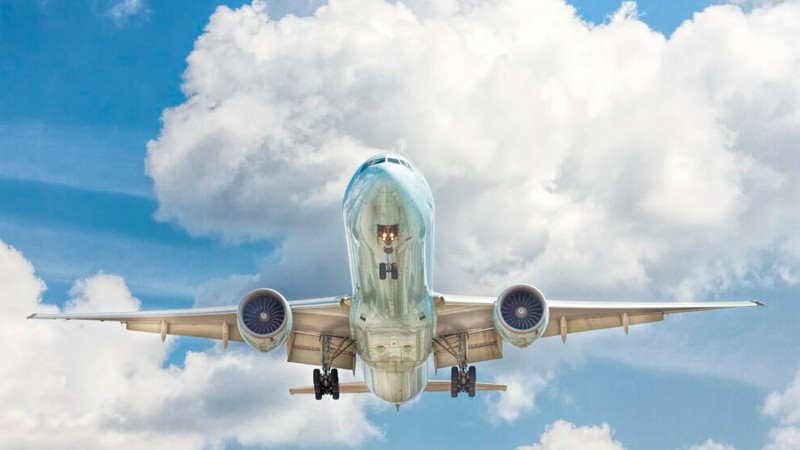 Autoridades aéreas de EEUU advierten a aviadores que operan en México y zonas cercanas 